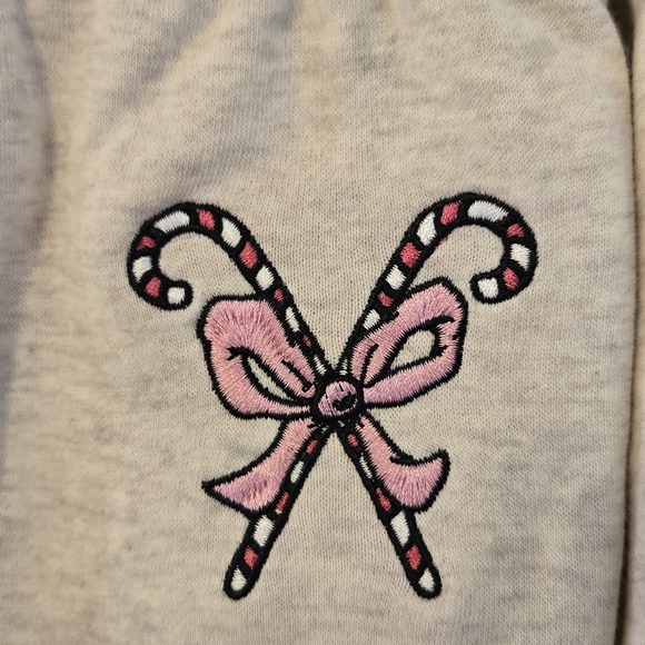 Grinch Festive Kids Sweatshirt With Advent Calendar and Pants Set - Picture 4 of 4